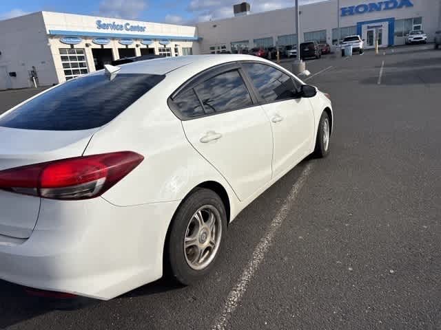 Thumbnail: 2018 Kia Forte - 11