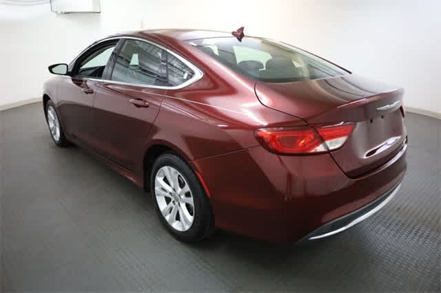 Thumbnail: 2016 Chrysler 200 - 5