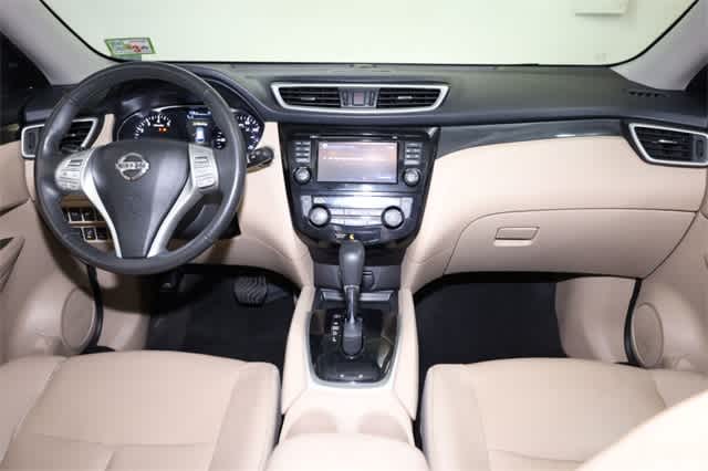 Thumbnail: 2016 Nissan Rogue - 17