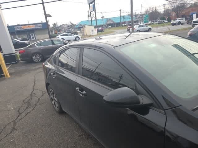 Thumbnail: 2019 Kia Forte - 16