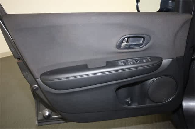Thumbnail: 2019 Honda HR-V - 13