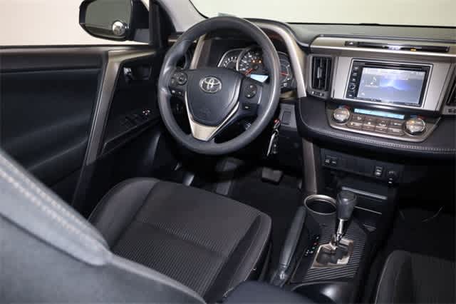 Thumbnail: 2014 Toyota RAV4 - 16