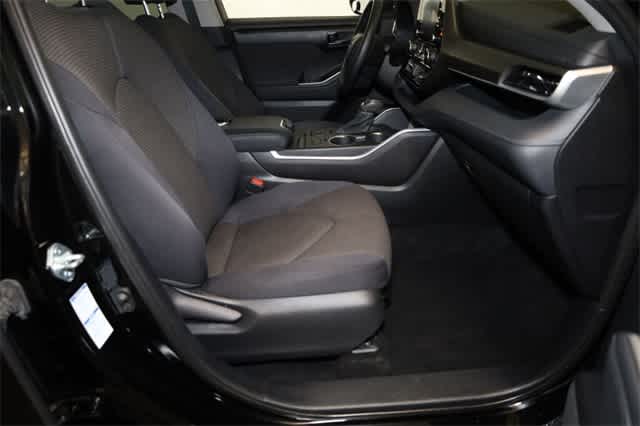 2021 Toyota Highlander LE 20