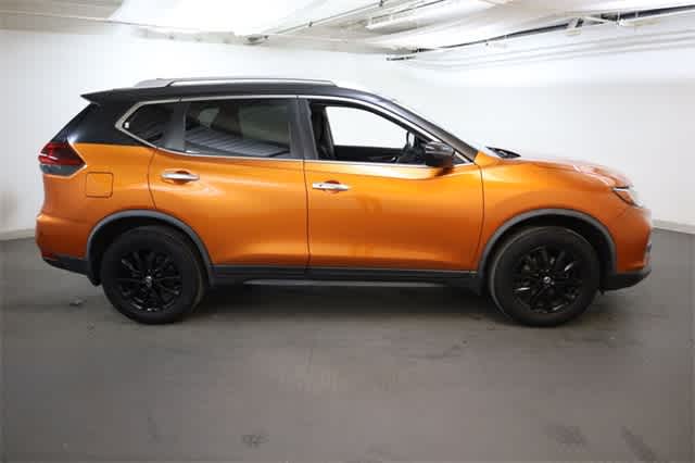 Thumbnail: 2019 Nissan Rogue - 9