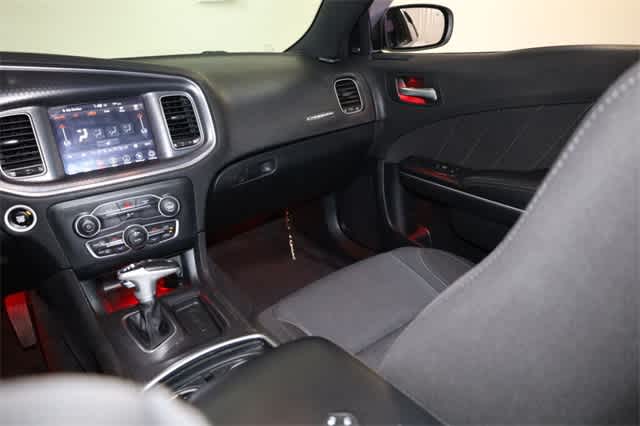 Thumbnail: 2017 Dodge Charger - 23