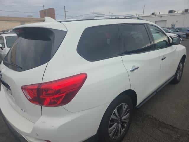 Thumbnail: 2020 Nissan Pathfinder - 13