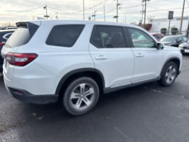 Thumbnail: 2023 Honda Pilot - 18