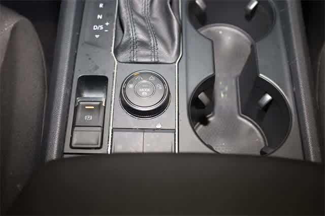 Thumbnail: 2018 Volkswagen Atlas - 32