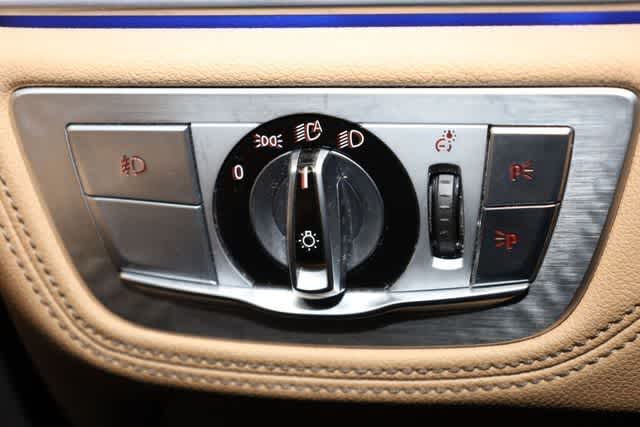 Thumbnail: 2016 BMW 7 Series - 26