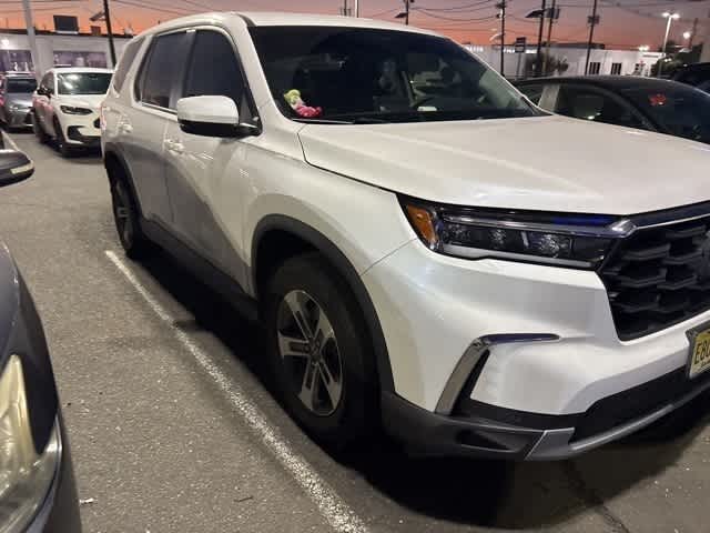 Thumbnail: 2023 Honda Pilot - 19