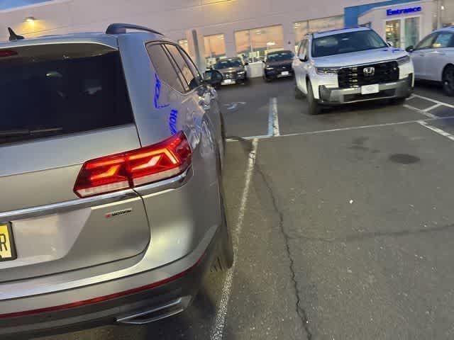 Thumbnail: 2022 Volkswagen Atlas - 10