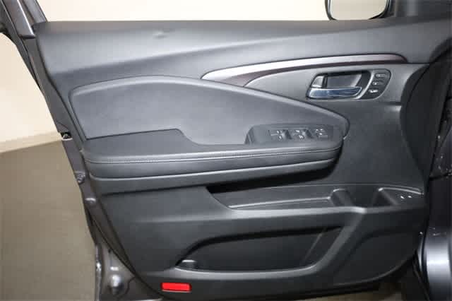 Thumbnail: 2022 Honda Pilot - 13