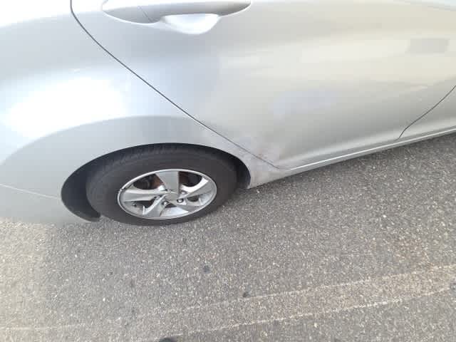 Thumbnail: 2016 Hyundai Elantra - 32