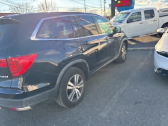 Thumbnail: 2016 Honda Pilot - 15