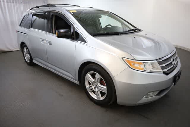 Thumbnail: 2011 Honda Odyssey - 10