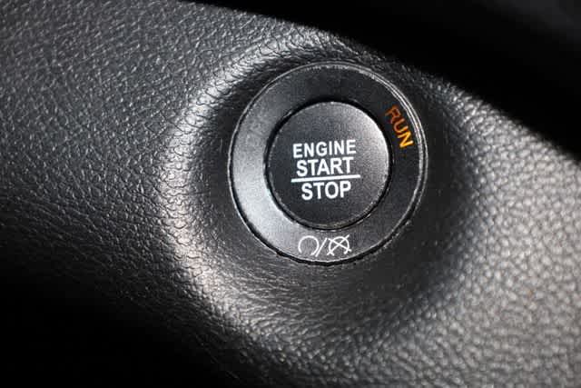 Thumbnail: 2021 Jeep Cherokee - 28