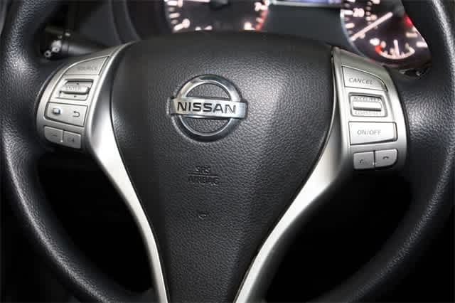 Thumbnail: 2016 Nissan Altima - 32