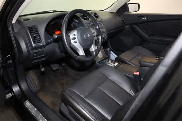 Thumbnail: 2009 Nissan Altima - 14