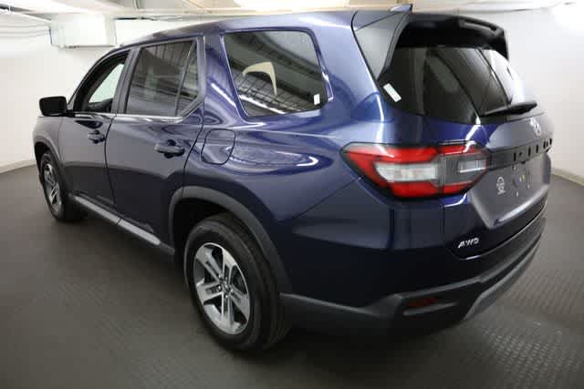 Thumbnail: 2024 Honda Pilot - 4