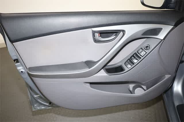 Thumbnail: 2016 Hyundai Elantra - 13