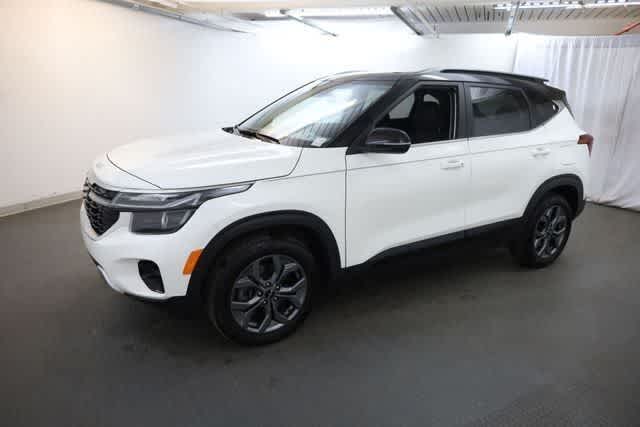 Thumbnail: 2024 Kia Seltos - 2