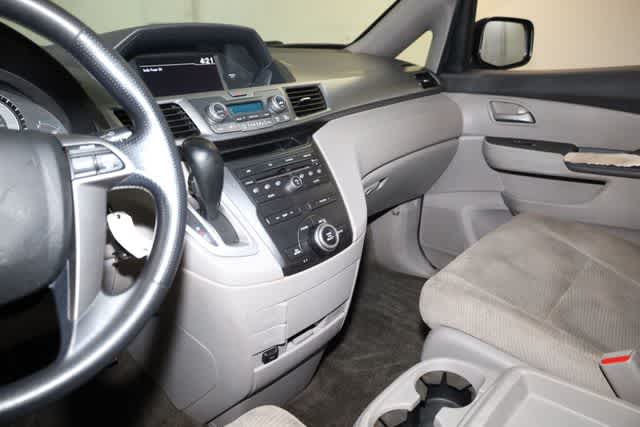 Thumbnail: 2012 Honda Odyssey - 16