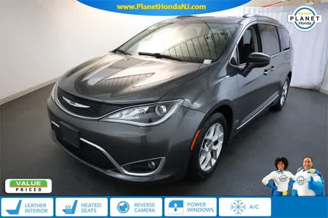 2018 Chrysler Pacifica Touring L -
                  Union, NJ