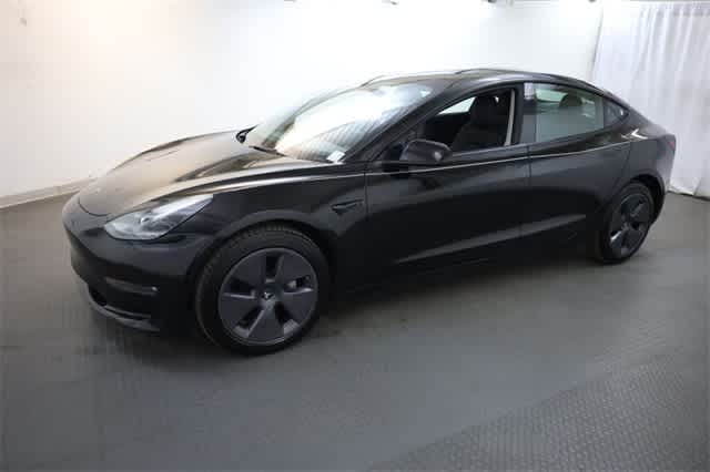 Thumbnail: 2022 Tesla Model 3 - 2