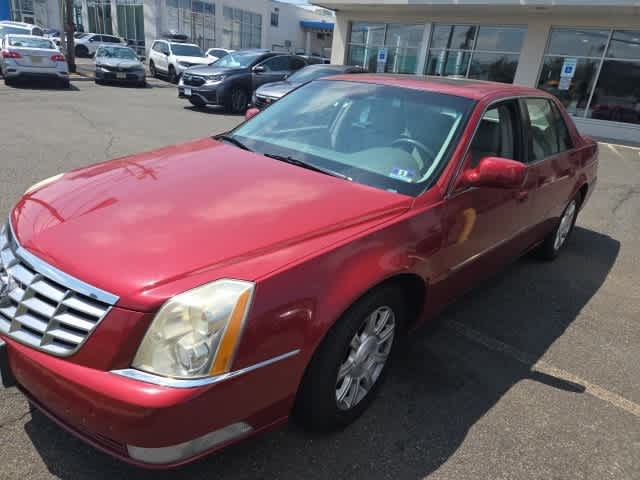 Thumbnail: 2008 Cadillac DTS - 1