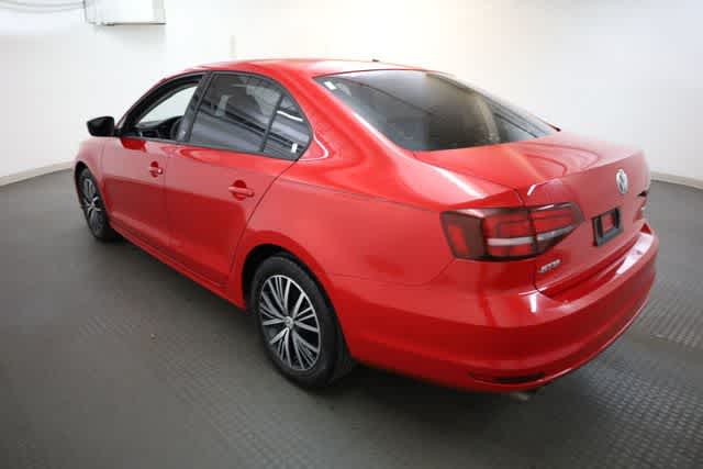 Thumbnail: 2018 Volkswagen Jetta - 4