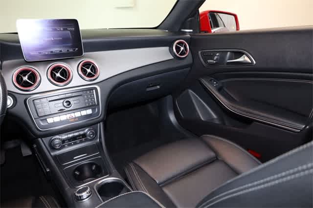 Thumbnail: 2019 Mercedes-Benz CLA - 18