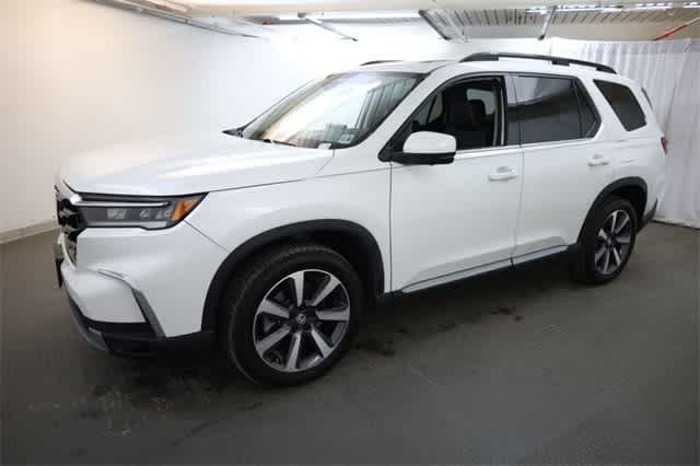 Thumbnail: 2023 Honda Pilot - 2