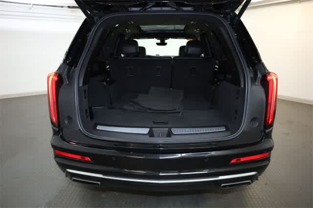 Thumbnail: 2022 Cadillac XT6 - 37