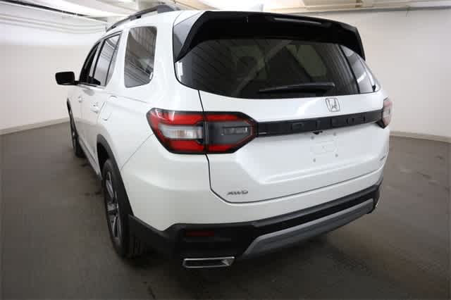 Thumbnail: 2023 Honda Pilot - 5