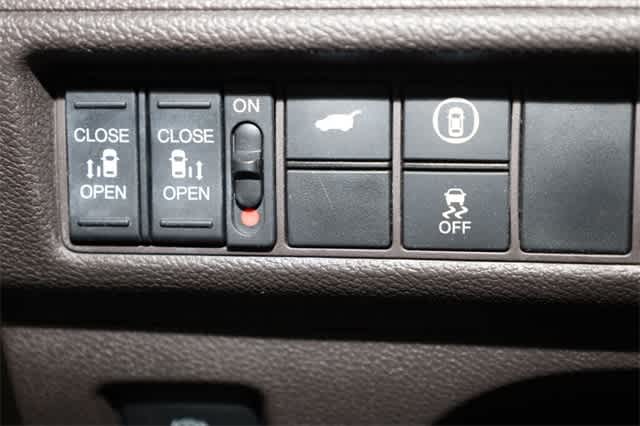 Thumbnail: 2021 Honda Odyssey - 19