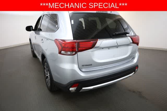 Thumbnail: 2016 Mitsubishi Outlander - 5
