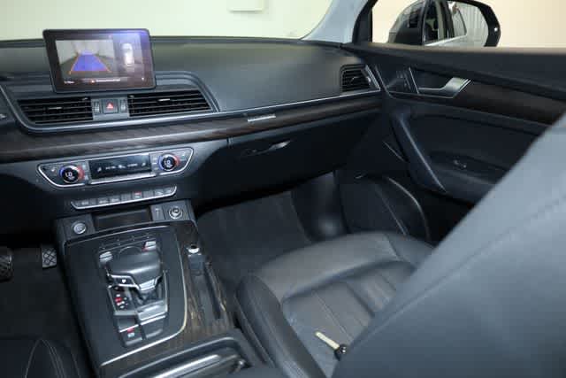 Thumbnail: 2020 Audi Q5 - 24