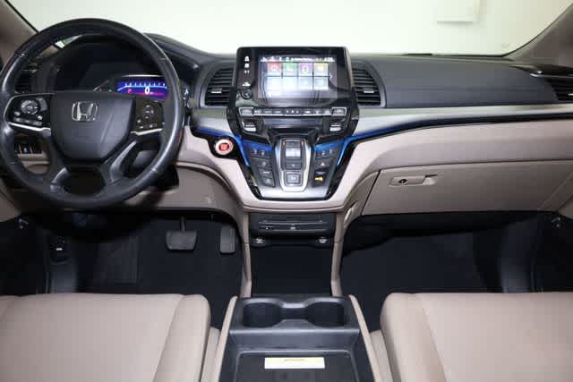 Thumbnail: 2018 Honda Odyssey - 17