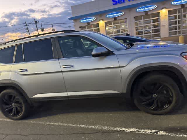 Thumbnail: 2022 Volkswagen Atlas - 14