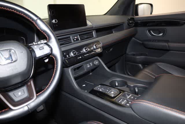 Thumbnail: 2024 Honda Pilot - 24