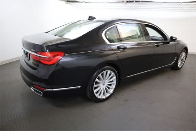 Thumbnail: 2018 BMW 7 Series - 8