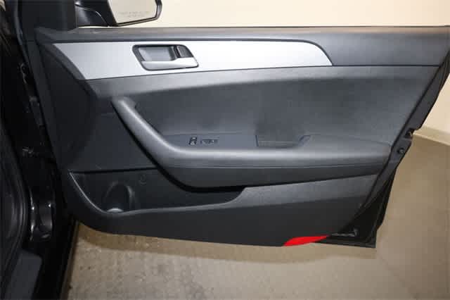 Thumbnail: 2019 Hyundai Sonata - 22