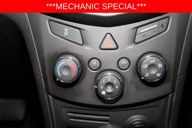 Thumbnail: 2016 Chevrolet Trax - 25