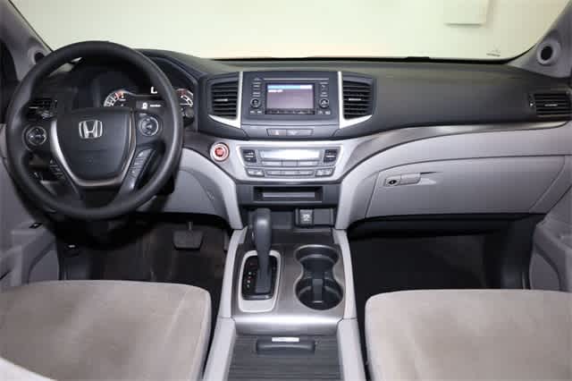 Thumbnail: 2016 Honda Pilot - 17