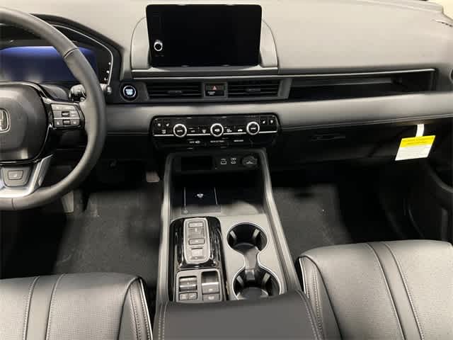 Thumbnail: 2025 Honda Pilot - 20