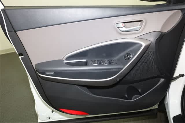 2015 Hyundai Santa Fe Sport 2.0T 13