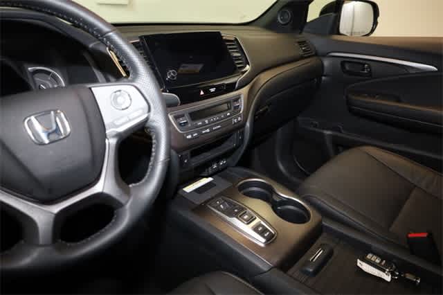 2023 Honda Passport EX-L 23