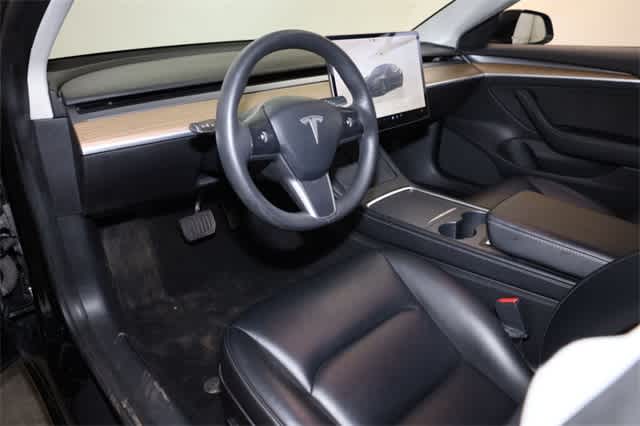 Thumbnail: 2022 Tesla Model 3 - 14