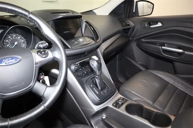 Thumbnail: 2015 Ford Escape - 23