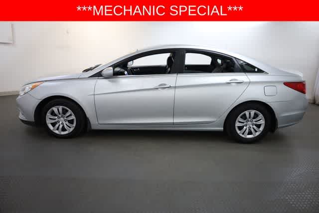 Thumbnail: 2013 Hyundai Sonata - 3